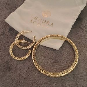 Maggie Bracelet, small Maggie Hoops filigree design comes with the dust bag.